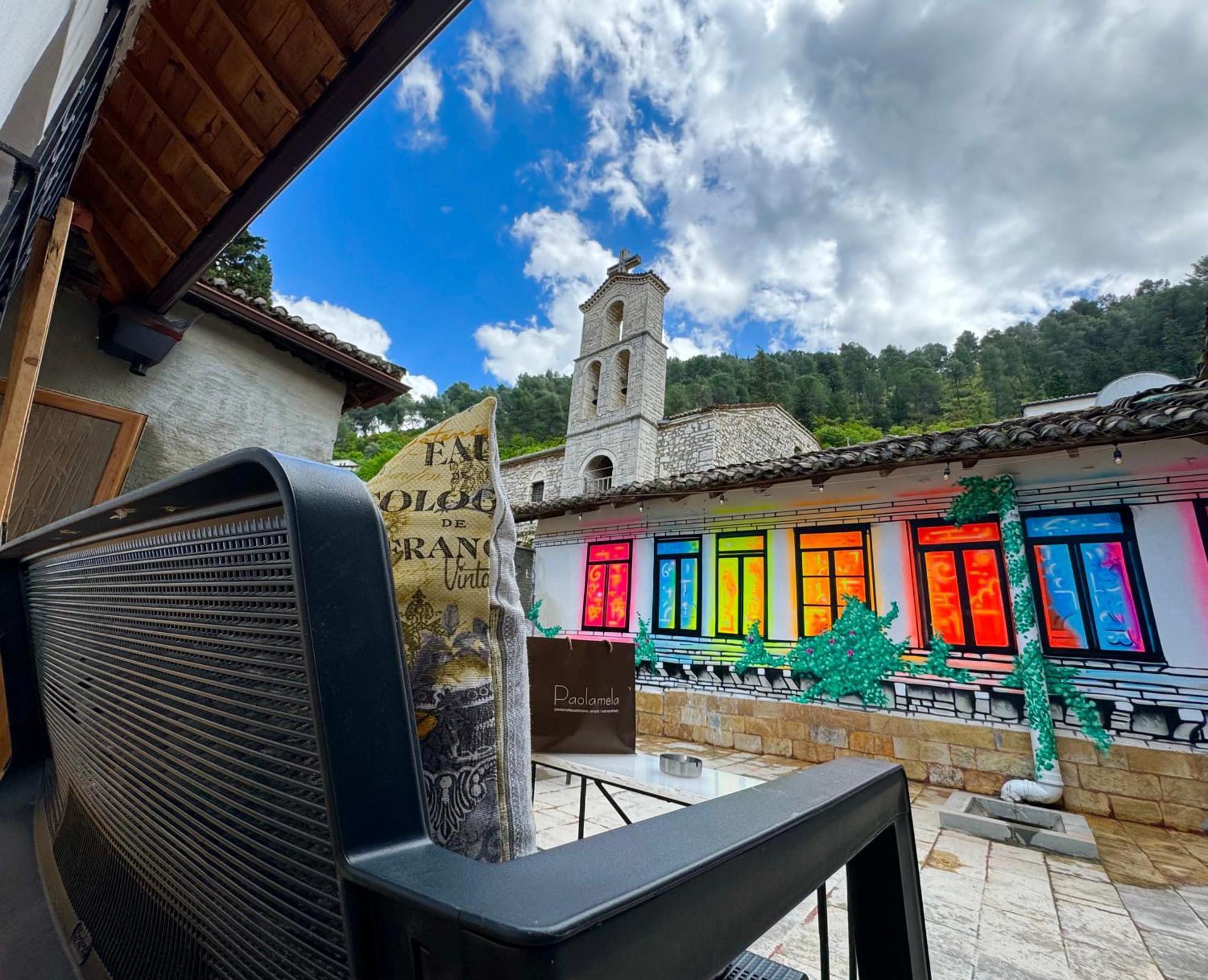 Helin's By Backpackers Berat